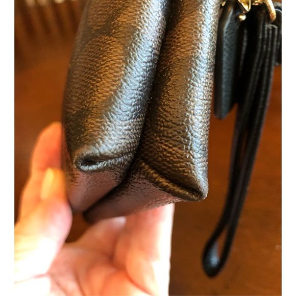 COACH - Signature Corner/Double Zip Wristlet Brown/Black Covered Canvas. PERFECT - Picture 7 of 16